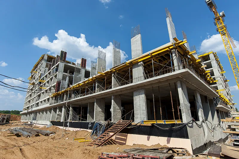 Cómo afecta el calor a los materiales de los edificios